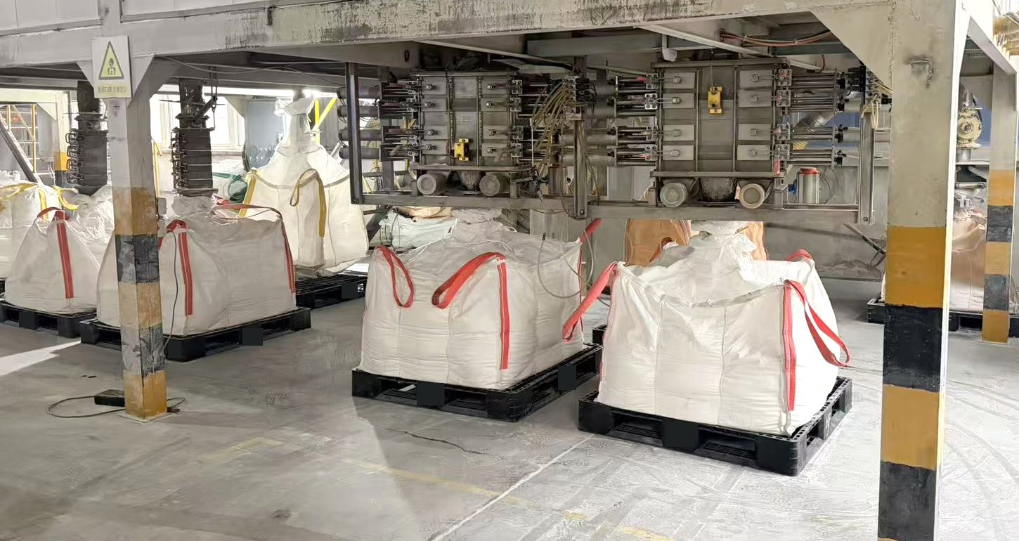 Magnetic separators installed above bulk bags in a silica powder production line